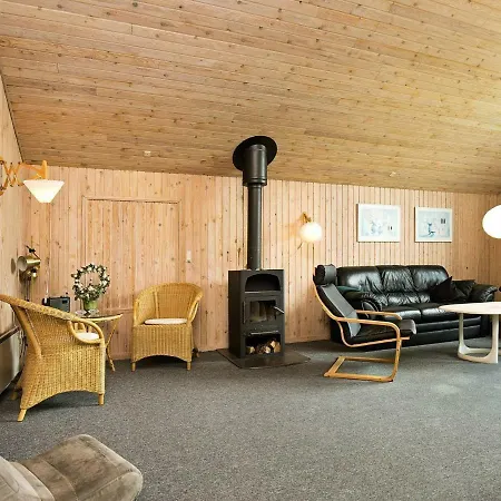 10 Person In By Traum Dannemare